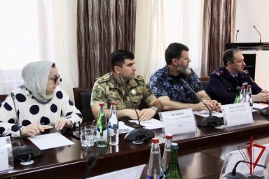 Офицер Росгвардии принял участие в круглом столе, посвящённом противодействию терроризму Офицер Росгвардии принял участие в круглом столе, посвящённом противодействию терроризму